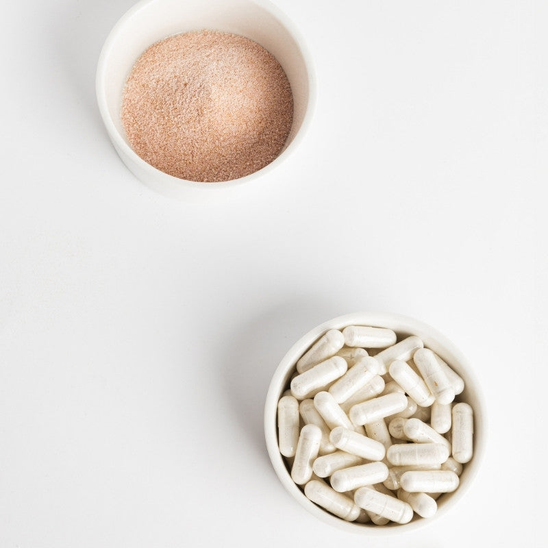 jūrinio kolageno milteliai ir austrių ekstrakto kapsulės